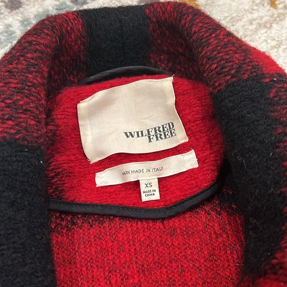 Aritzia Wilfred Free XS Black & Red Plaid Wool Coat - Picture 4 of 7